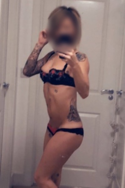 Leeds escort Daisy, Blonde hair, 32B, dress size 6 to 8