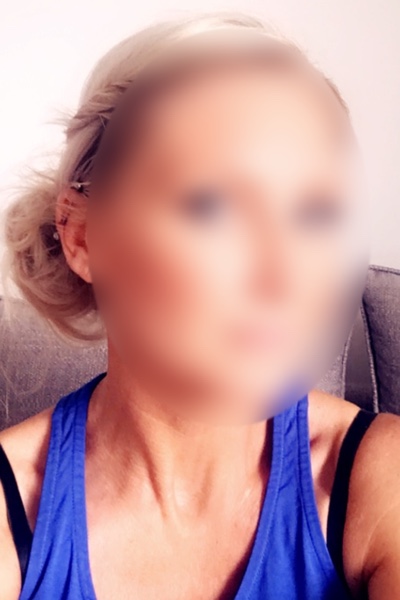 Leeds escort Saskia, Blonde hair, 34C, dress size 8 to 10