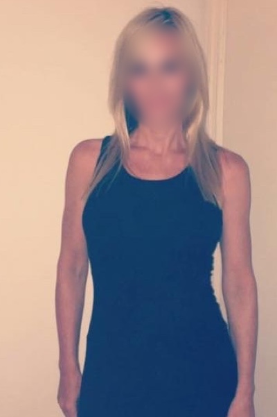 Leeds escort Claire, Blonde hair, 34C, dress size 10
